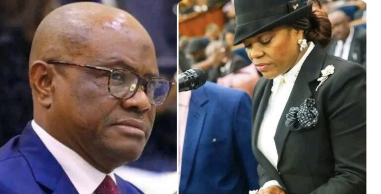 Gold and Black Modern Happy Birthday Greeting Card - 1