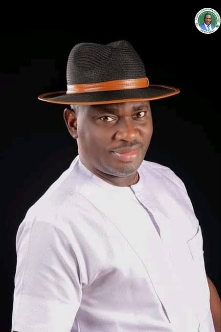 EB7E02EC-72D8-41B1-B0A8-5B27F446CCB5