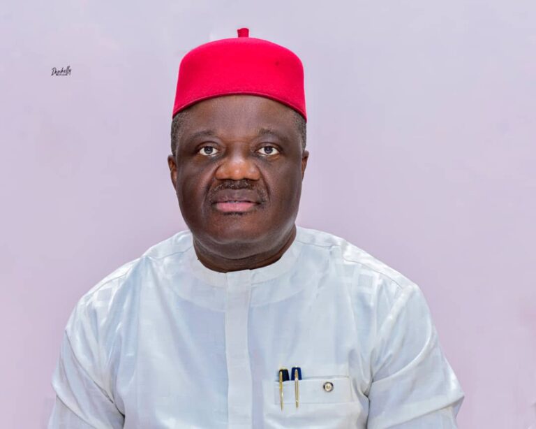 AAC7C9BD-8A7C-4653-ACAD-0C00916A3193